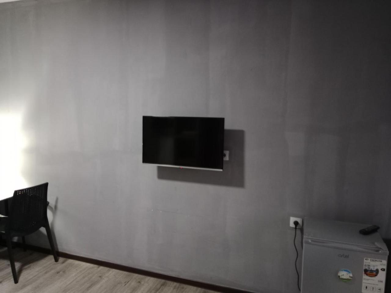 塔什干A Cozy Bedsit!公寓 外观 照片