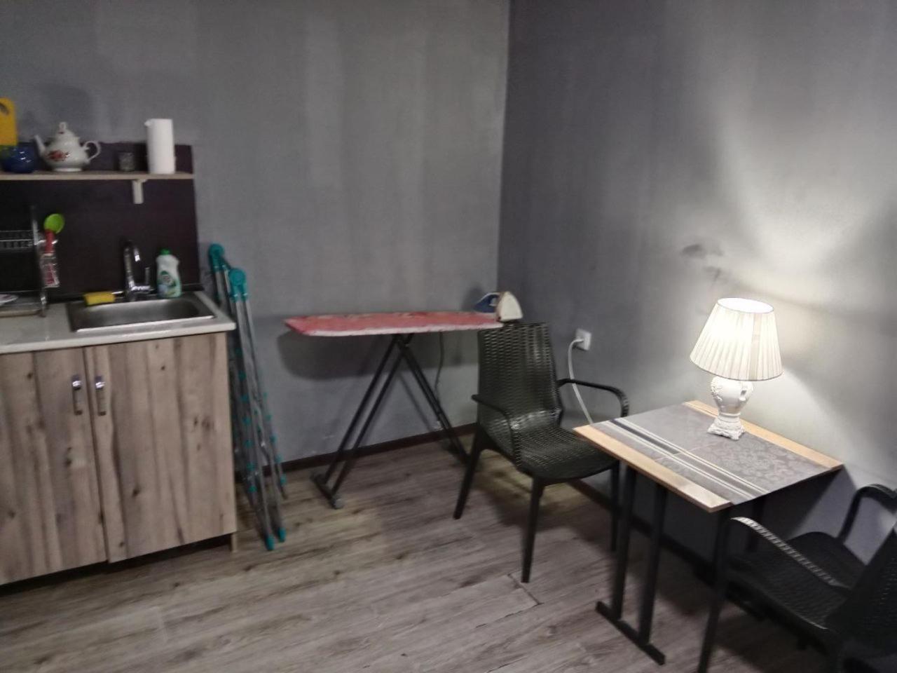 塔什干A Cozy Bedsit!公寓 外观 照片