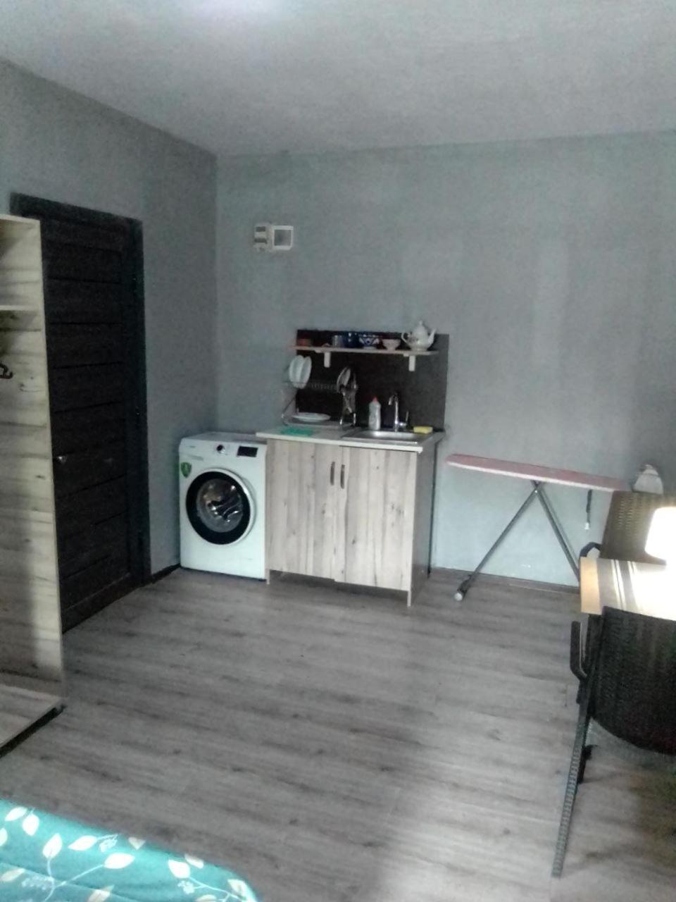 塔什干A Cozy Bedsit!公寓 外观 照片